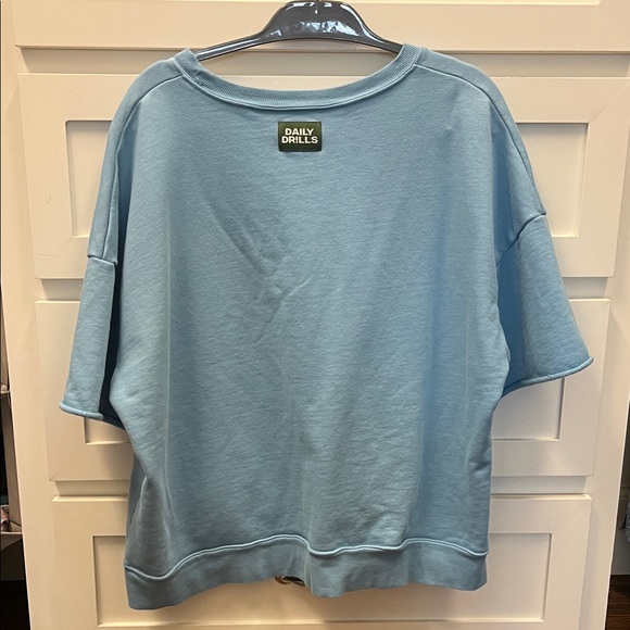 Daily Drills Malibu Short Sleeve Top - Picture 2 of 4